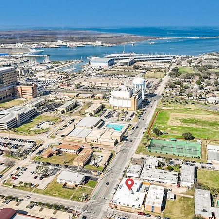 Midnight Tropics Studio Apartment Galveston Extérieur photo